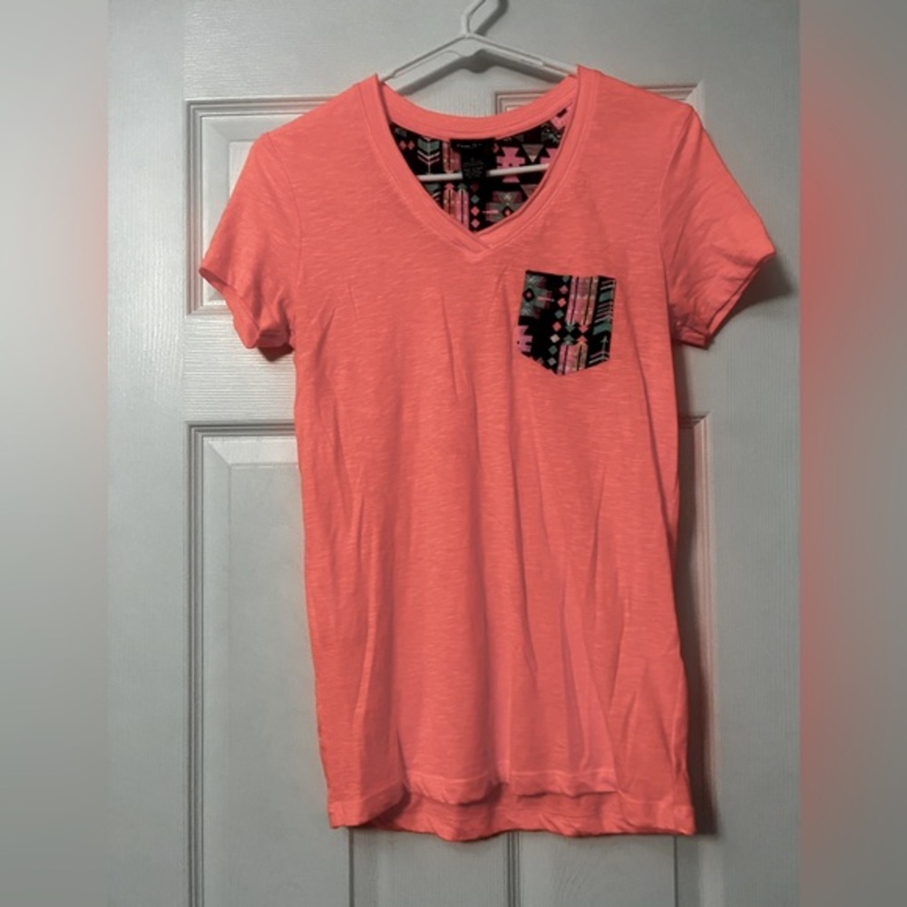 Rue 21. Small coral top with Aztec detail.‎